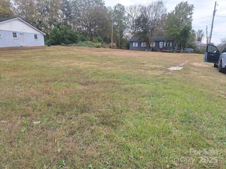 123 Mcclure St, Chester, SC 29706