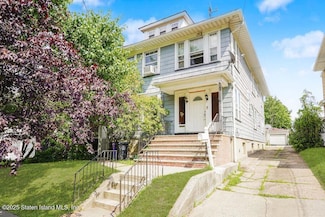16 Florence St, Staten Island, NY 10308