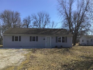 708 W Woodlawn St, Vandalia, MO 63382