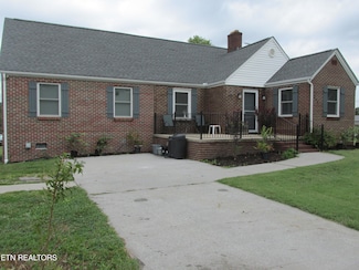 300 Tennessee Ave, Greenback, TN 37742