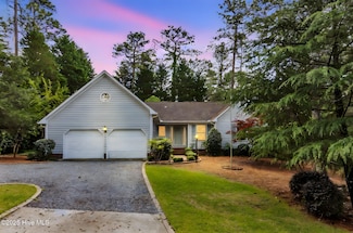 80 Lake Forest Dr, Pinehurst, NC 28374