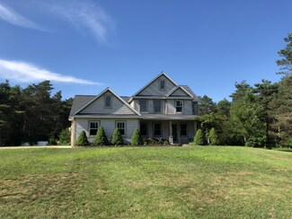 3111 Sara Ln, Hamilton, MI 49419