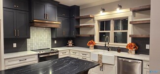 113 Narrow Ln, New Market, AL 35761