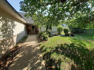 9579 Falcons Way, Eden Prairie, MN 55347