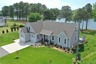 8520 Blakes View Rd, Gloucester Point, VA 23072