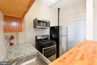 1908 Mcculloh St Unit 3, Baltimore, MD 21217