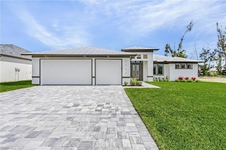 2241 SW 17th Place, Cape Coral, FL 33991