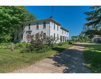 64 West Rd, Petersham, MA 01366