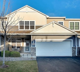 1650 White Pine Way Unit B, Carver, MN 55315