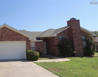 405 Swenson St, Burkburnett, TX 76354