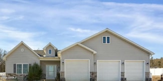 560 W H Troup Rd, Lewisburg, PA 17837