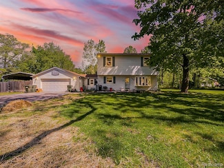1468 Ruby Ave, Rochester Hills, MI 48309