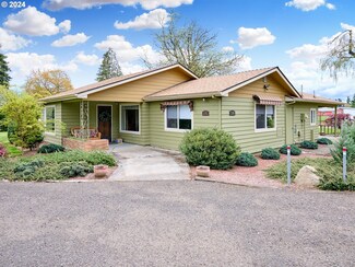 17190 Boones Ferry Rd NE, Woodburn, OR 97071