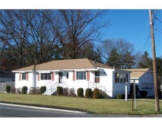 208 Chelmsford St, Chelmsford, MA 01824