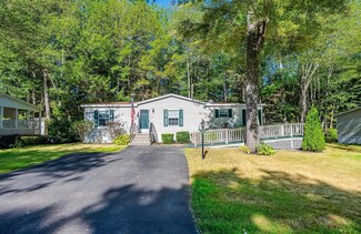 72 Eagle Dr, Rochester, NH 03868