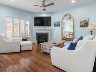 3 Desiree Ct Unit C, Smithfield, RI 02917