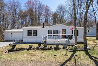 8 Burr Ct, Rochester, NH 03868