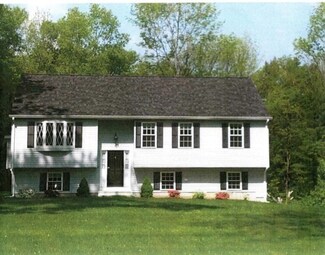 525 Old County Rd, Holland, MA 01521