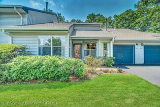 437 Bayberry Ct, Englishtown, NJ 07726