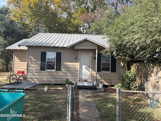 811 N 3rd St, Eunice, LA 70535