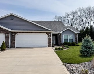 3981 Gussie Ct, Warsaw, IN 46582