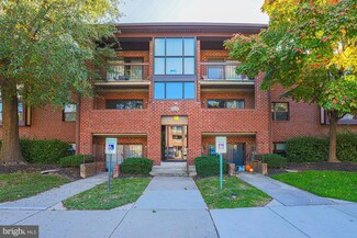 19 Juliet Ln Unit 201, Nottingham, MD 21236