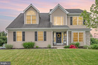 22 Tower Dr, Elizabethtown, PA 17022