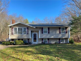 1604 Jackson Schoolhouse Rd, Burrillville, RI 02814