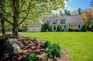 32 Olde Sheepfield Rd, Marion, MA 02738