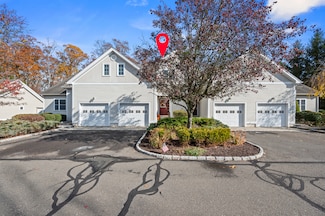 101 Church Rd Unit 3, Southbury, CT 06488