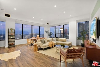 1100 Wilshire Blvd Unit 2406, Los Angeles, CA 90017