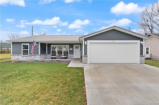 319 Highland Dr, Charlestown, IN 47111