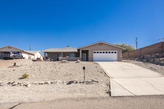 710 Meadows Dr, Lake Havasu City, AZ 86404