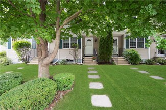 4 Unity St, Pawtucket, RI 02860