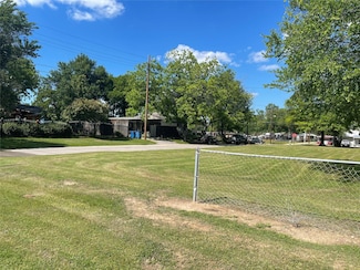 1112 N Beaton St, Corsicana, TX 75110