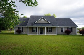 50 Ard Rd, Ray City, GA 31645