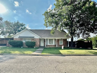 2245 Ridgeview St, Fort Worth, TX 76119