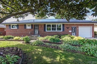 39 Vern Ln, Buffalo, NY 14227