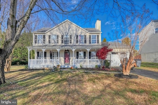 5876 Pontiac Dr, Woodbridge, VA 22193