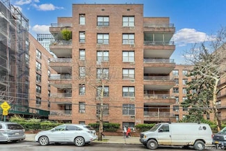 138-15 Franklin Ave Unit 214, Flushing, NY 11355
