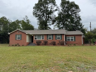 711 10th St W, Tifton, GA 31794