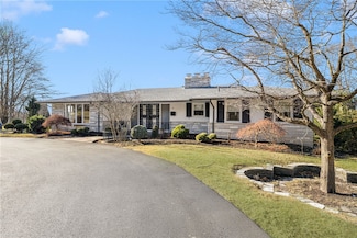 75 Meshanticut Valley Pkwy, Cranston, RI 02920