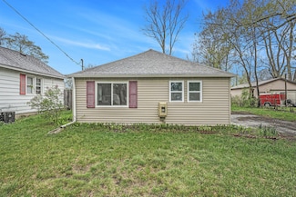 112 Walter St SE, Grand Rapids, MI 49548