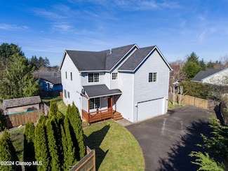 1989 Huckleberry Dr, Seaside, OR 97138