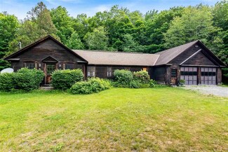 2518 Mountain Rd, Stowe, VT 05672