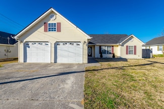 713 Colony Cir, Fort Oglethorpe, GA 30742