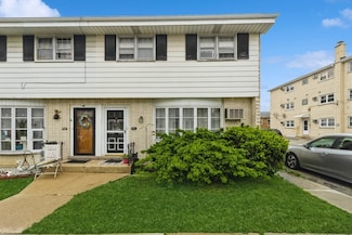 6555 W Addison St Unit A, Chicago, IL 60634