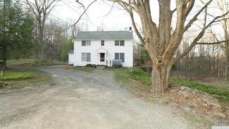 33 - 39 Davis Rd, Salt Point, NY 12578