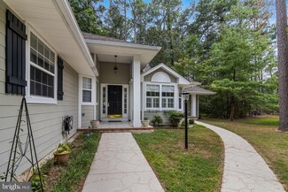 11265 Lord Baltimore Dr, Swan Point, MD 20645