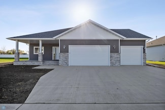 105 Annie's Way, Mapleton, ND 58059